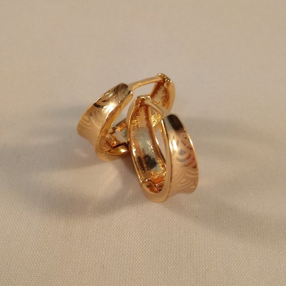 18K Yellow Gold Filled Laser Carved Hoop Earrings Gorgeous Party Gift - Picture 4 of 4